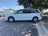 Used 2014 Chrysler Town & Country Touring image 4
