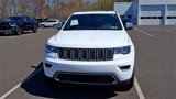 Used 2022 Jeep Grand Cherokee Limited image 3