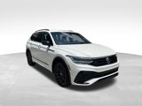 Used 2022 Volkswagen Tiguan SE R-Line image 2