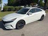 Used 2022 Hyundai Elantra SEL image 3