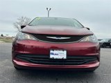 Used 2017 Chrysler Pacifica Touring image 2