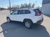 Used 2015 Jeep Cherokee Latitude image 3