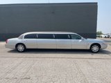 Used 2007 Lincoln Town Car Executive image 2