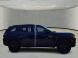 Used 2024 Jeep Grand Cherokee Altitude image 4