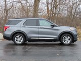 Used 2021 Ford Explorer XLT w/ Equipment Group 202A image 2