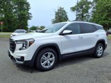 Used 2022 GMC Terrain SLE w/ Driver Convenience Package image 3