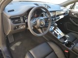 Certified 2025 Porsche Macan image 4