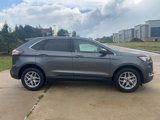 Used 2024 Ford Edge SEL w/ Convenience Package image 3