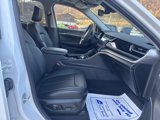 Used 2022 Jeep Grand Cherokee Limited 4xe w/ Luxury Tech Group II image 5