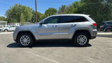 Used 2018 Jeep Grand Cherokee Laredo image 2