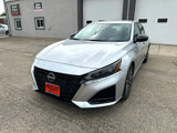 Used 2024 Nissan Altima 2.5 SV image 3
