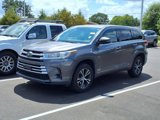 Used 2018 Toyota Highlander LE image 3