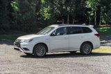 Used 2021 Mitsubishi Outlander LE image 3
