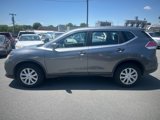 Used 2016 Nissan Rogue S image 2
