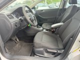 Used 2013 Volkswagen Jetta S image 4