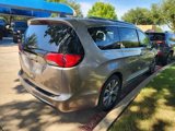 Used 2018 Chrysler Pacifica Limited w/ Tire & Wheel Group image 4