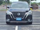 Used 2023 Nissan Kicks S image 2