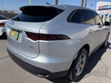 Used 2017 Jaguar F-PACE Premium image 2