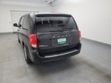 Used 2018 Dodge Grand Caravan SE w/ UConnect Hands-Free Group image 6