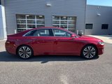 Used 2017 Lincoln MKZ Reserve image 2