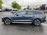 Used 2020 Volvo V60 T5 Cross Country image 2