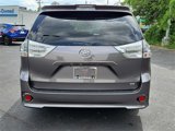 Used 2019 Toyota Sienna SE image 5
