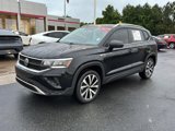 Used 2022 Volkswagen Taos SE image 2