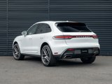 Used 2025 Porsche Macan image 3