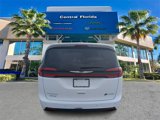 New 2025 Chrysler Pacifica Select image 6