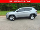 Used 2023 Jeep Compass Latitude image 3