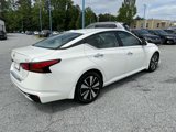 Used 2021 Nissan Altima 2.5 SV w/ SV Premium Package image 3