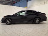 Used 2023 Toyota Camry SE image 5