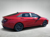 Used 2022 Hyundai Elantra SEL w/ Convenience Package image 3