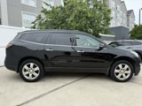 Used 2017 Chevrolet Traverse LT w/ Style and Technology Package image 2