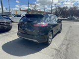 Used 2024 Ford Edge SEL w/ Convenience Package image 3