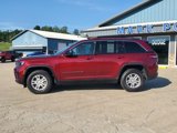 Used 2023 Jeep Grand Cherokee Laredo image 2
