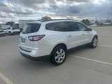 Used 2016 Chevrolet Traverse LT w/ Style and Technology Package image 2