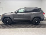 Used 2019 Jeep Grand Cherokee Laredo image 2