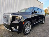 Used 2023 GMC Yukon XL Denali image 2