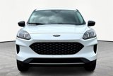 Used 2022 Ford Escape SE image 3