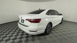 Used 2019 Volkswagen Jetta SEL w/ Cold Weather Package image 4