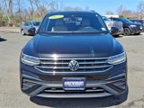 Used 2022 Volkswagen Tiguan SE image 2