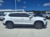 New 2025 Volkswagen Taos SE image 4