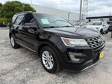 Used 2017 Ford Explorer XLT image 3