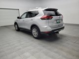 Used 2018 Nissan Rogue SV image 5
