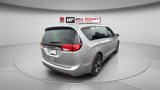 Used 2019 Chrysler Pacifica Touring-L Plus w/ Advanced Safetytec Group image 5