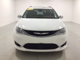 Used 2018 Chrysler Pacifica Limited w/ Tire & Wheel Group image 2