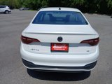 Certified 2024 Volkswagen Jetta SE image 4