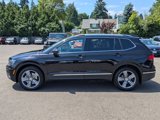 Used 2018 Volkswagen Tiguan SEL Premium image 2