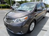 Used 2012 Toyota Sienna XLE image 3